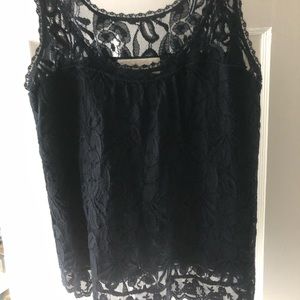 Layered lace tank!